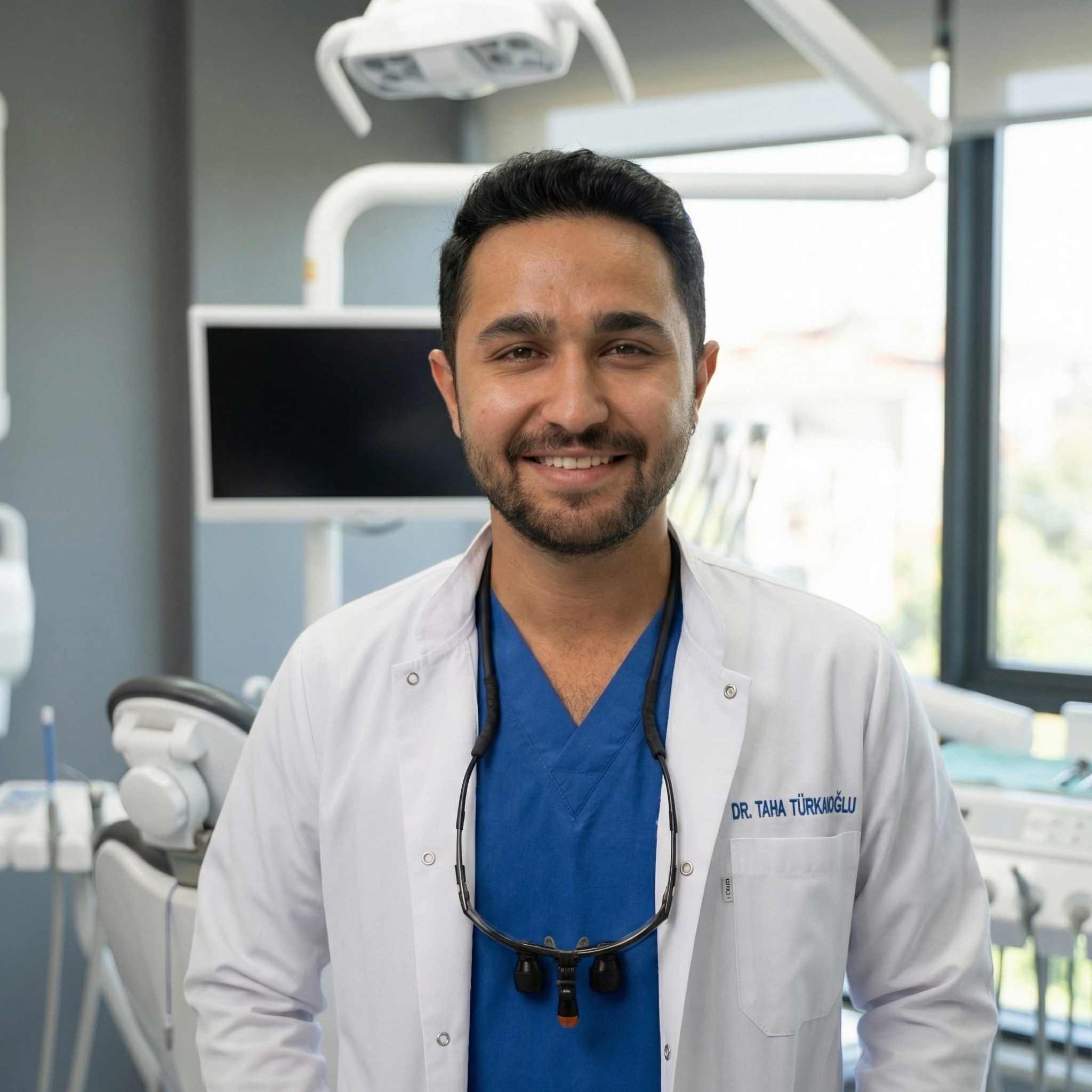Diş Hekimi Taha Türkanoğlu